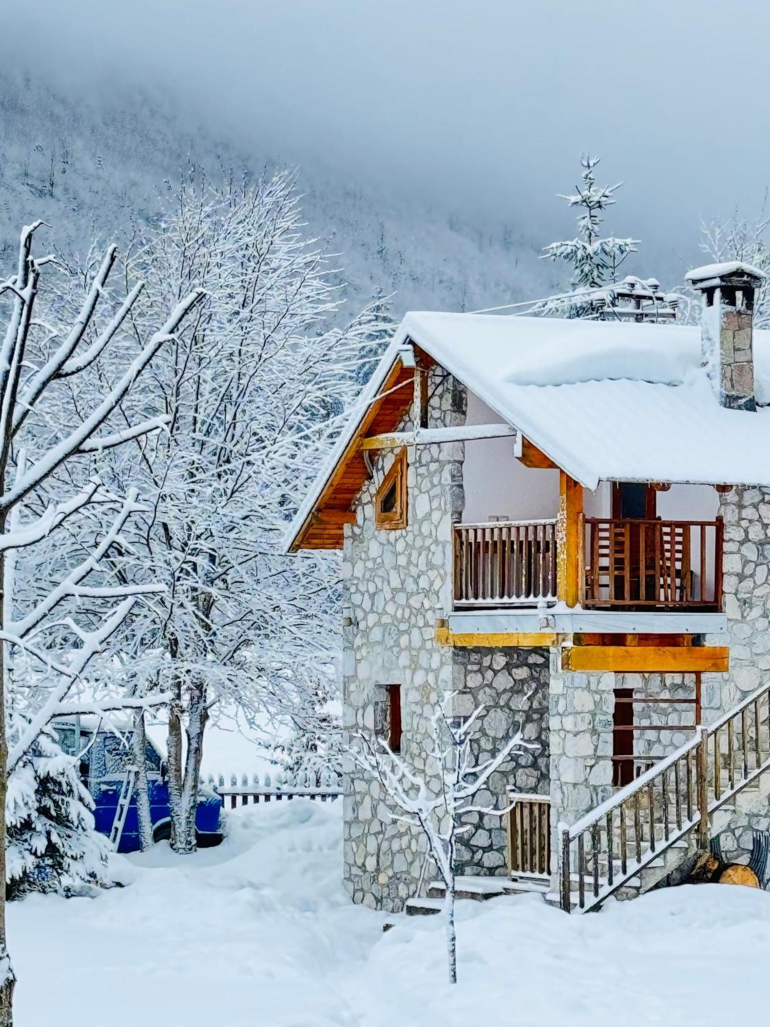 Krojet E Rrogamit Valbona Exteriör bild